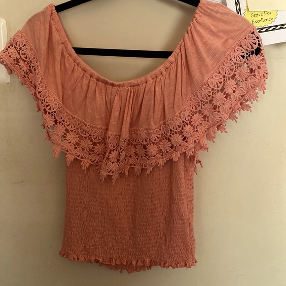 Macys off shoulder pink floral shirt - Picture 1 of 2